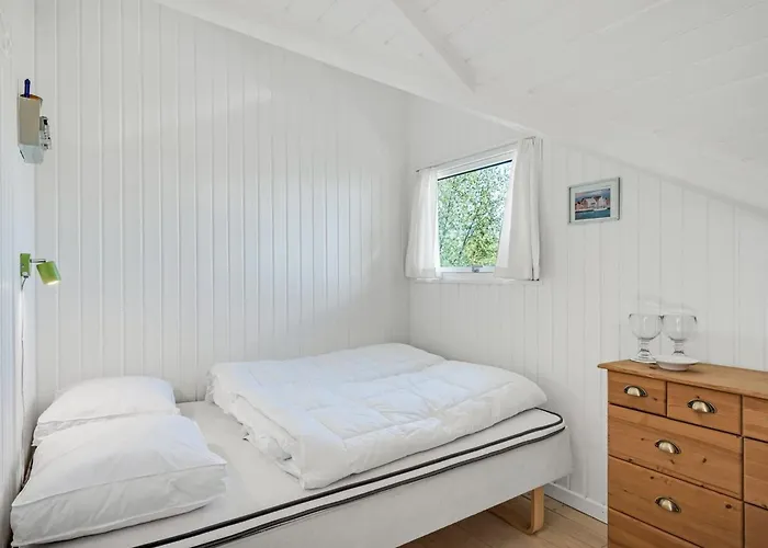 Maxie - 1-2km From The Sea By Interhome